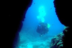 Lanzarote Scuba Diving Holiday - Costa Teguise. Cave diving.